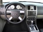 Chrysler 300C SRT8 Touring 2005 года